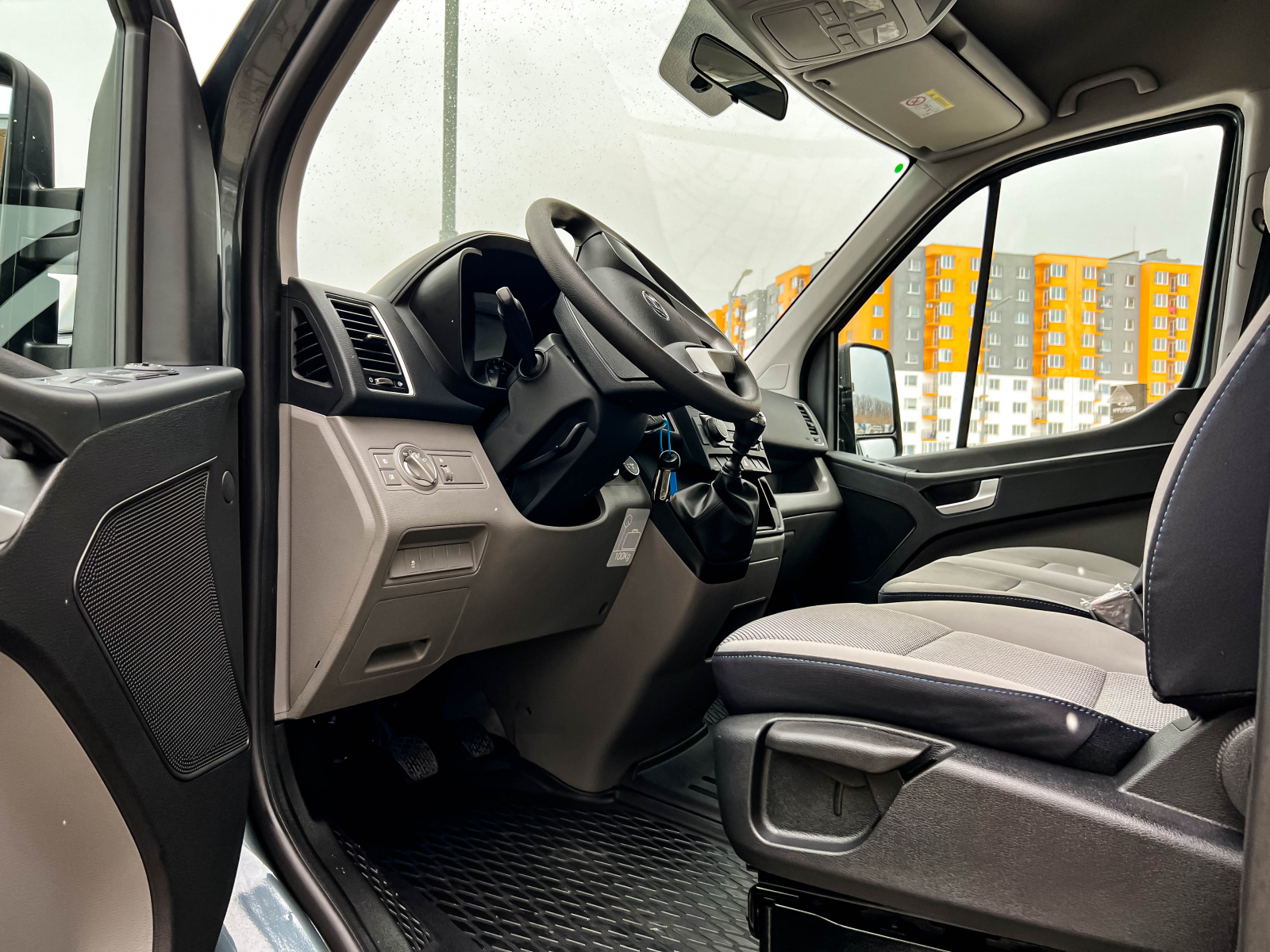 Hyundai H350 – мікроавтобус для комфортабельних пасажирських перевезень в наявності у автосалоні! | Едем-Авто - фото 14